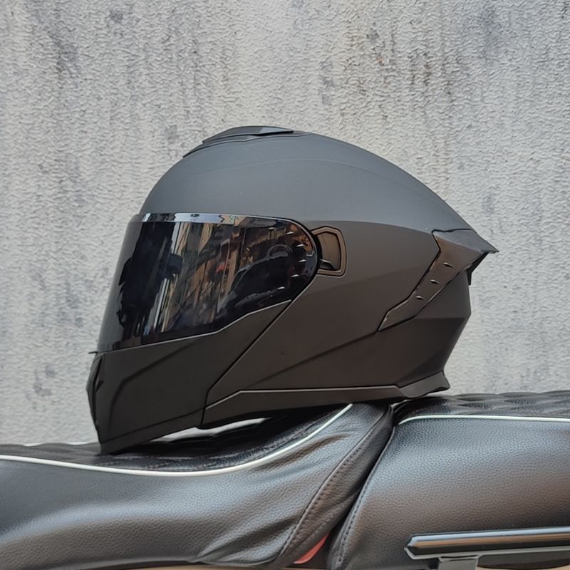 ユニセックス対応のフルフェイス型バイク用ヘルメット。クイック - Dual Visor Motorcycle Racing Helmet のレビューと価格
